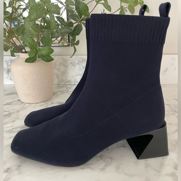 No longer available - Picture 4 of 12